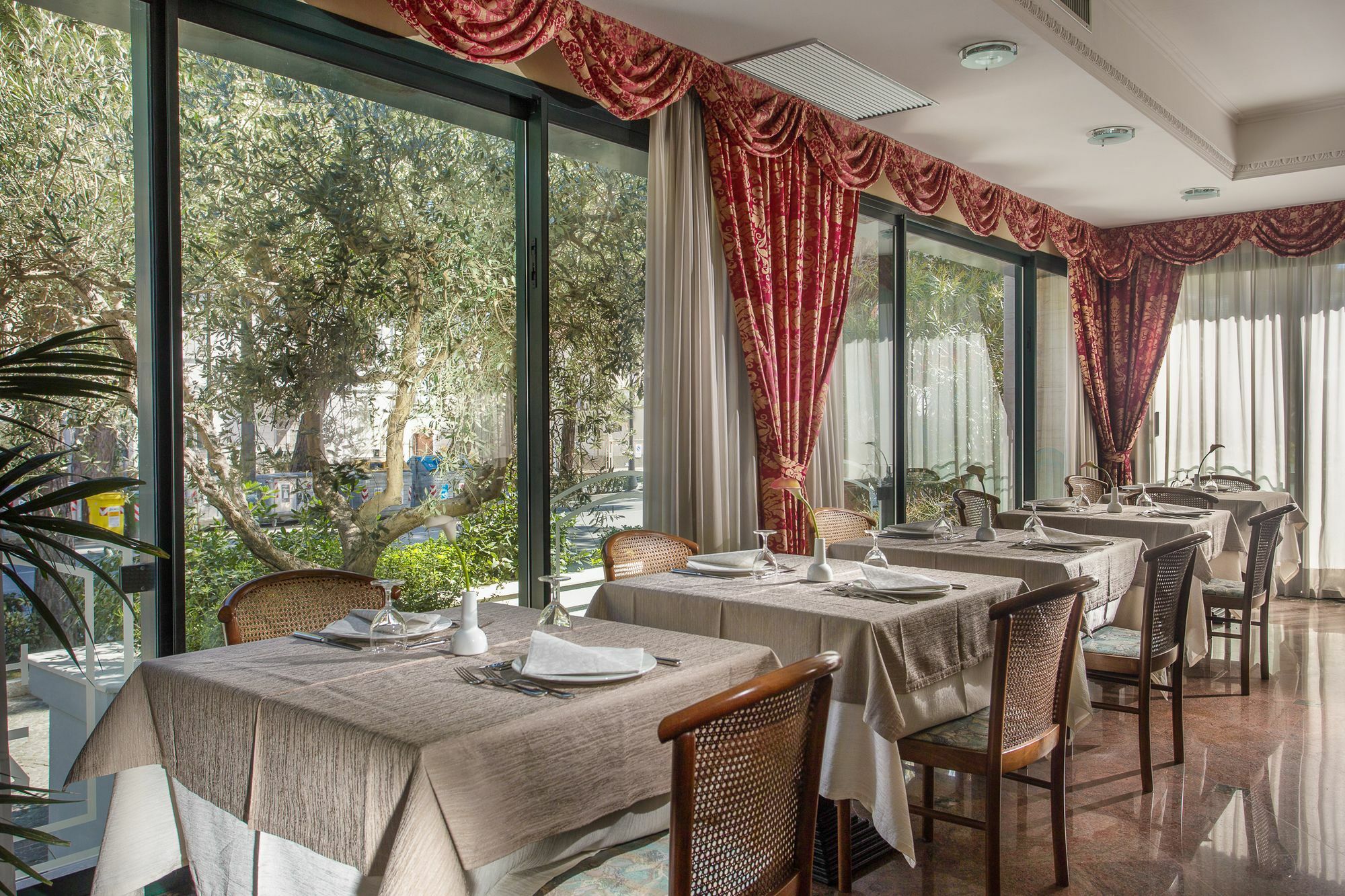 Hotel Zeus Cesenatico Dış mekan fotoğraf